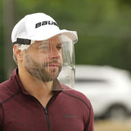BAUER Integrated Cap Face Shield
